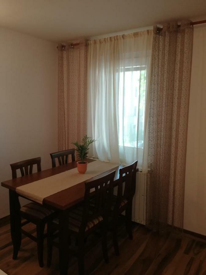Apartment Brne Postojna Εξωτερικό φωτογραφία