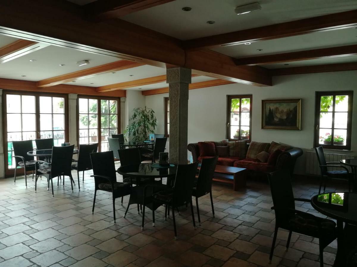 Apartment Brne Postojna Εξωτερικό φωτογραφία